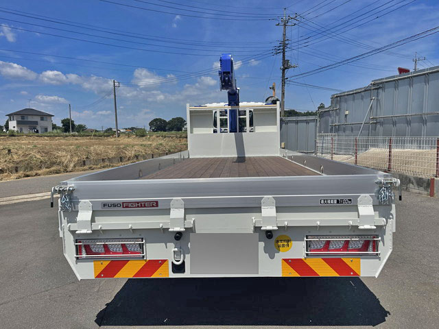 三菱ふそうファイターセルフクレーン4段増トン（6t・8t）[写真08]