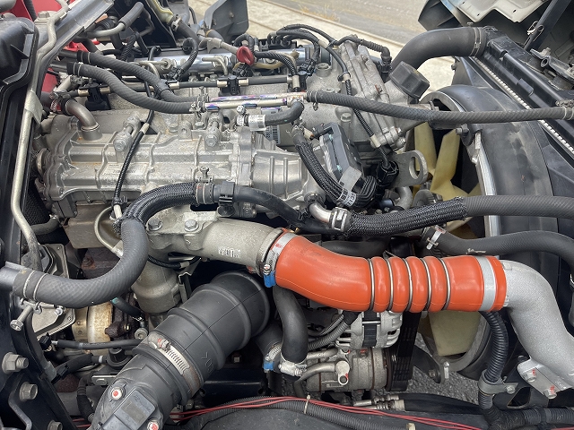 三菱ふそうキャンタークレーン3段小型（2t・3t）[写真22]