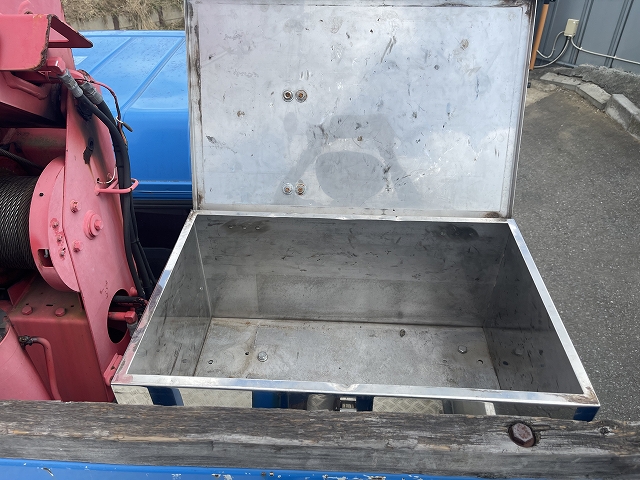 三菱ふそうキャンタークレーン3段小型（2t・3t）[写真28]