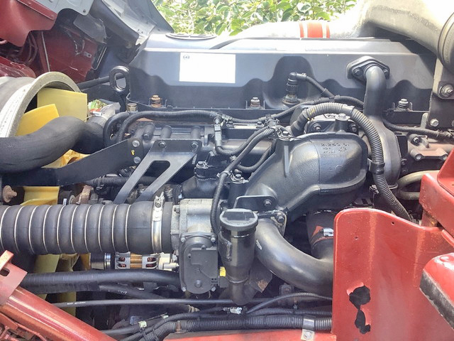 UDトラックスクオン冷蔵冷凍ウイング大型（10t）[写真27]