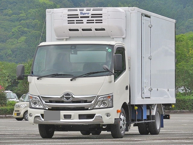 日野デュトロ冷凍車（冷蔵車）小型（2t・3t）2RG-XZU712M [写真01]