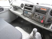 日野デュトロ冷凍車（冷蔵車）小型（2t・3t）[写真12]