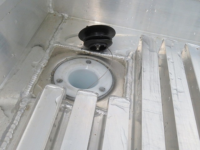 日野デュトロ冷凍車（冷蔵車）小型（2t・3t）[写真27]