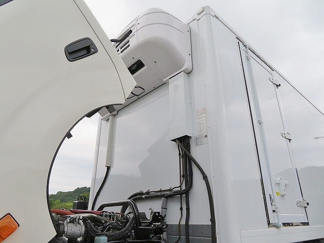 日野デュトロ冷凍車（冷蔵車）小型（2t・3t）[写真29]