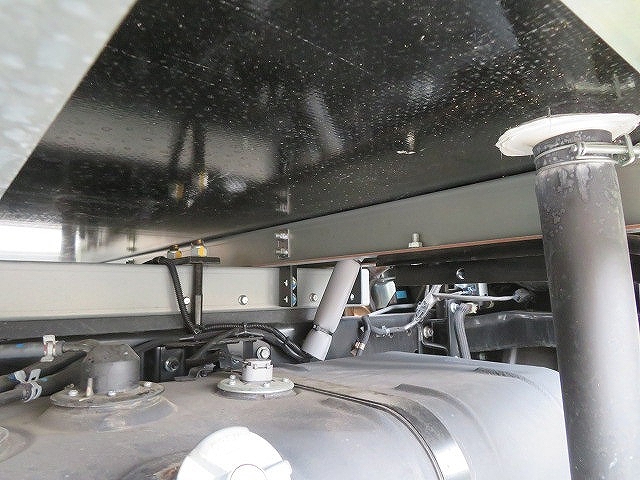 日野デュトロ冷凍車（冷蔵車）小型（2t・3t）[写真37]