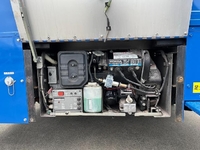 いすゞエルフ移動販売車小型（2t・3t）[写真21]