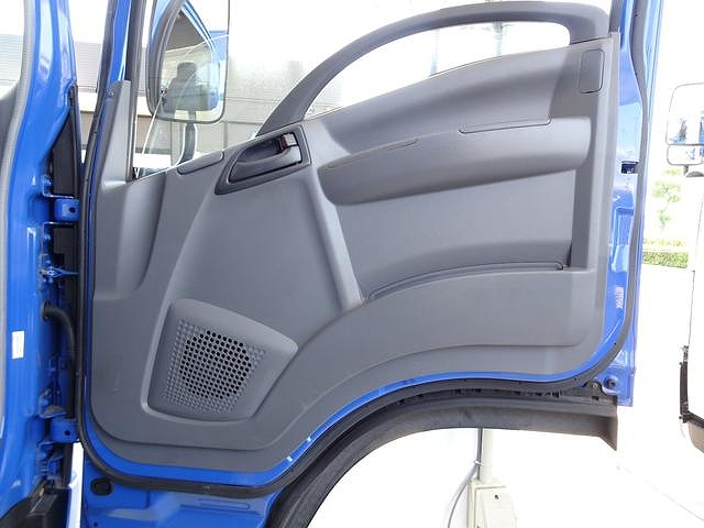 いすゞエルフ移動販売車小型（2t・3t）[写真30]