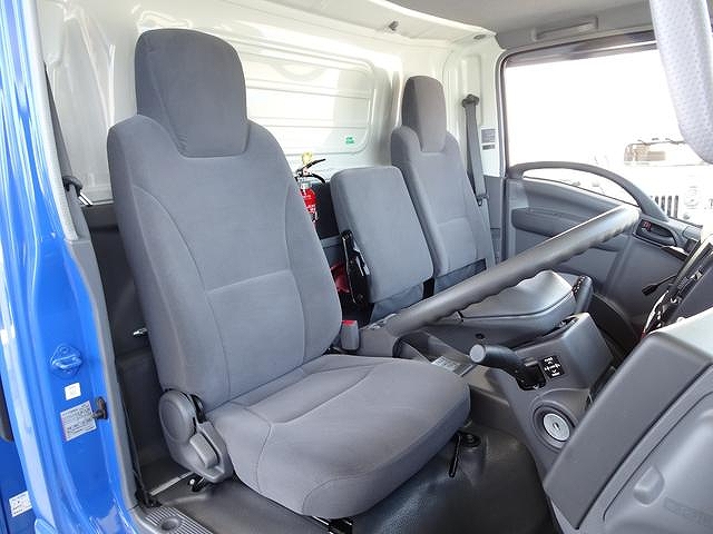 いすゞエルフ移動販売車小型（2t・3t）[写真31]