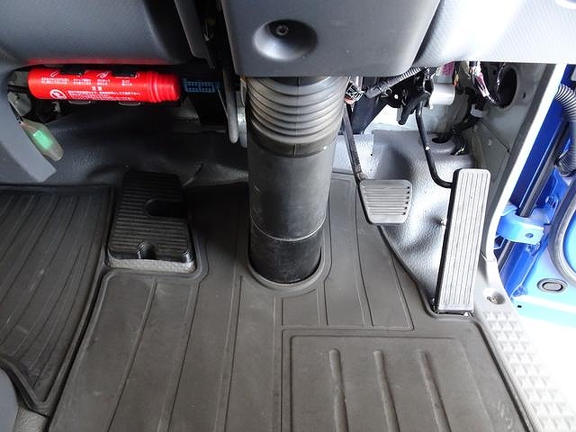 いすゞエルフ移動販売車小型（2t・3t）[写真35]