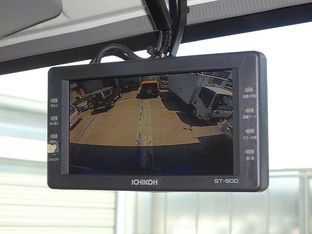 いすゞエルフ移動販売車小型（2t・3t）[写真37]