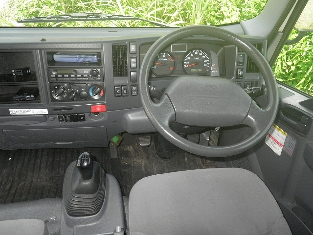 いすゞエルフセーフティローダー小型（2t・3t）[写真24]