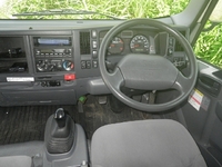 いすゞエルフセーフティローダー小型（2t・3t）[写真24]