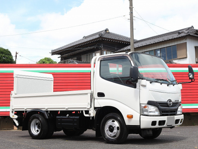 日野デュトロ平ボディ小型（2t・3t）TKG-XZC605M [写真01]