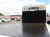 日野デュトロ平ボディ小型（2t・3t）[写真13]