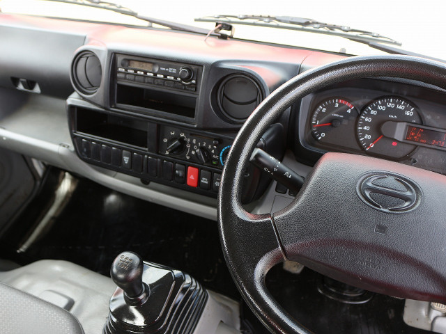 日野デュトロ平ボディ小型（2t・3t）[写真20]