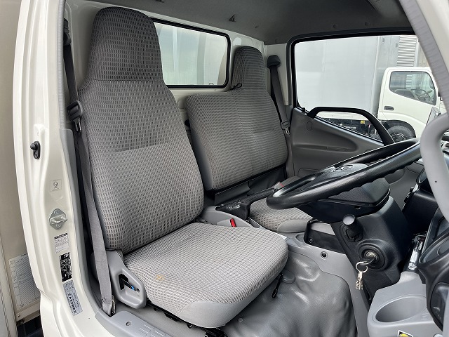 トヨタダイナアルミバン小型（2t・3t）[写真21]