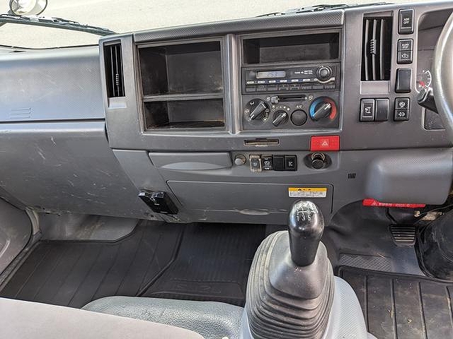 マツダタイタンクレーン3段小型（2t・3t）[写真12]