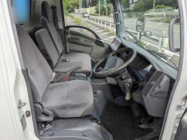 マツダタイタンクレーン3段小型（2t・3t）[写真13]