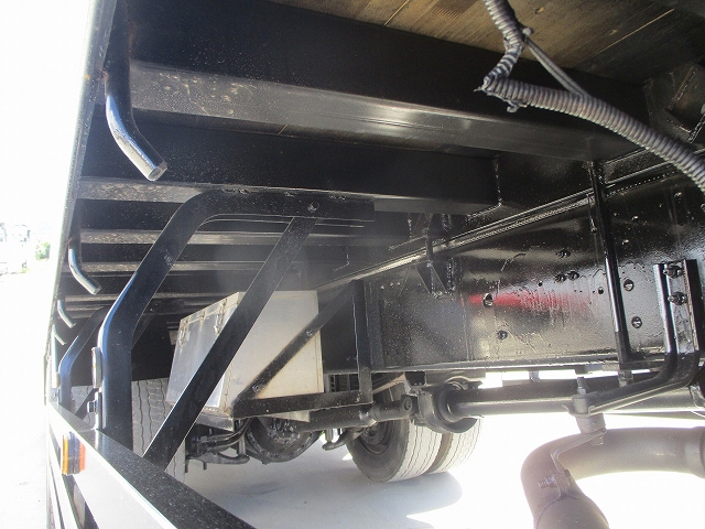 三菱ふそうファイターセルフローダー増トン（6t・8t）[写真18]