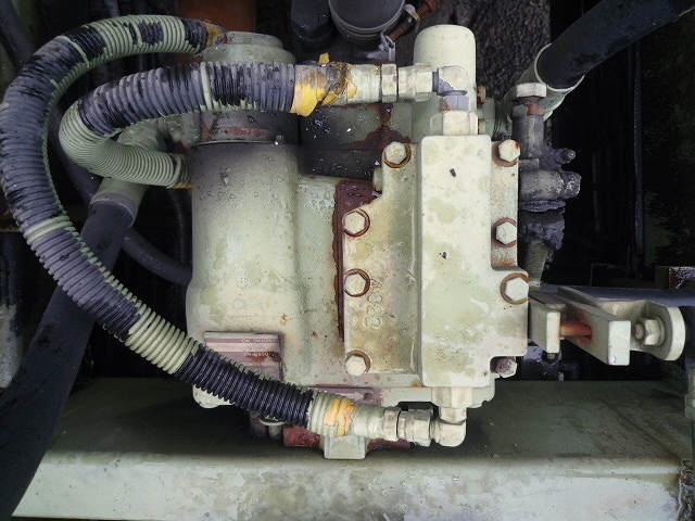 日野プロフィアミキサー車（コンクリートミキサー）大型（10t）[写真11]