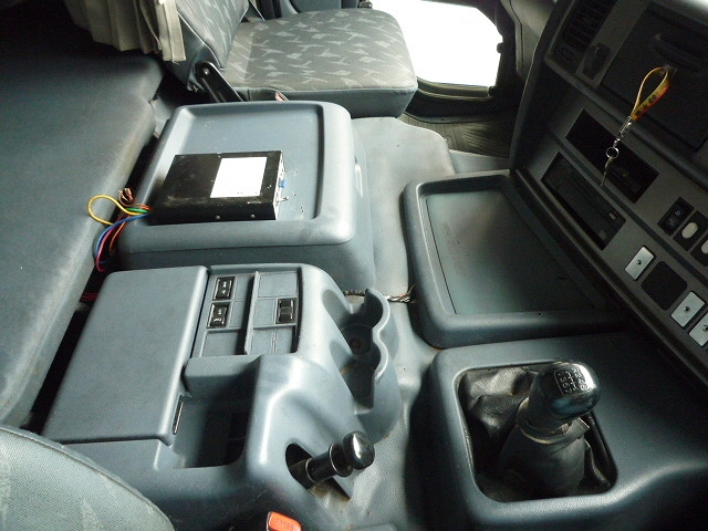 日野プロフィアミキサー車（コンクリートミキサー）大型（10t）[写真14]