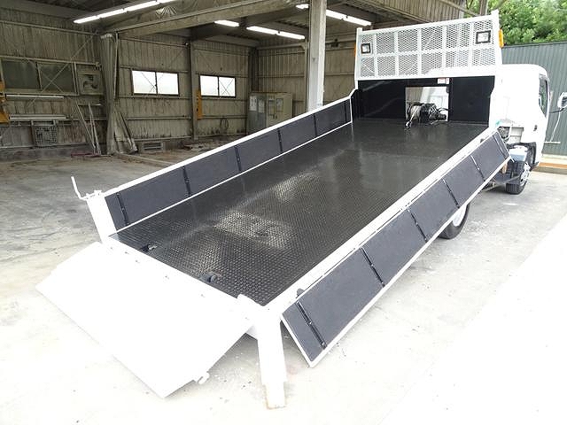 三菱ふそうキャンター回送車小型（2t・3t）[写真02]