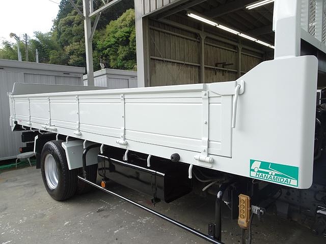 三菱ふそうキャンター回送車小型（2t・3t）[写真24]