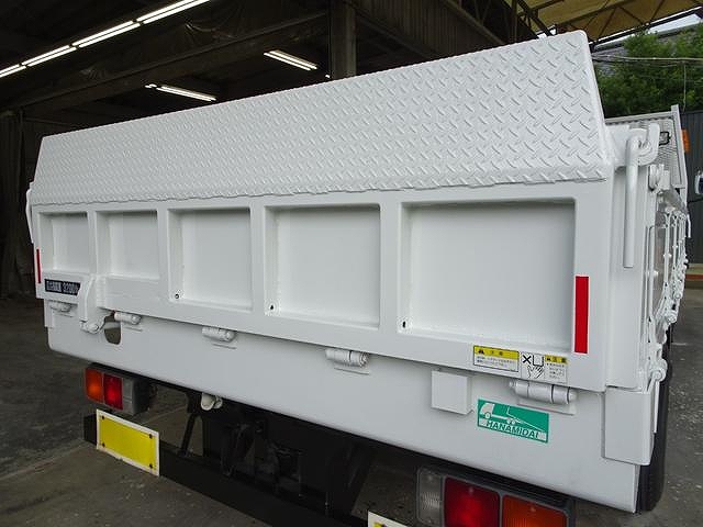 三菱ふそうキャンター回送車小型（2t・3t）[写真05]