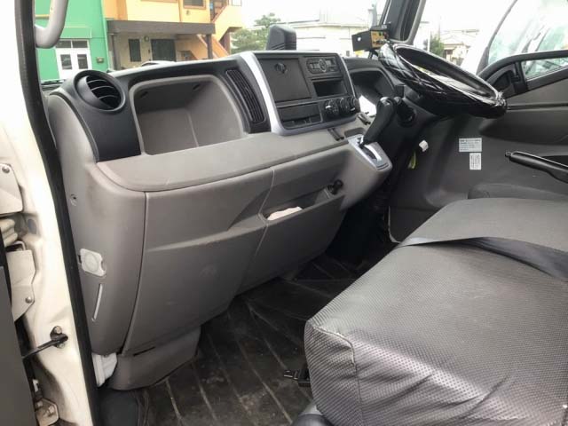 三菱ふそうキャンターパッカー車（塵芥車）小型（2t・3t）[写真26]