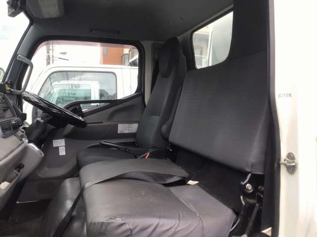 三菱ふそうキャンターパッカー車（塵芥車）小型（2t・3t）[写真28]