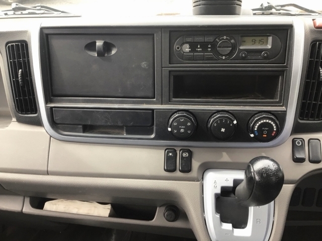 三菱ふそうキャンターパッカー車（塵芥車）小型（2t・3t）[写真30]