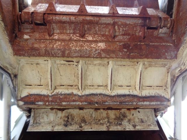 三菱ふそうキャンターパッカー車（塵芥車）小型（2t・3t）[写真09]