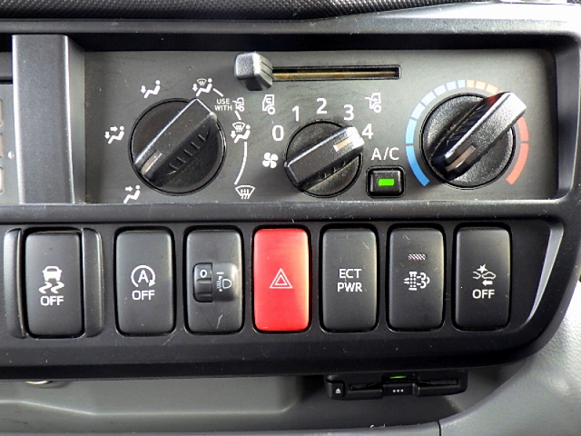 トヨタダイナ冷凍車（冷蔵車）小型（2t・3t）[写真15]