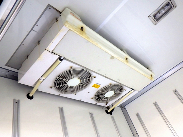 トヨタダイナ冷凍車（冷蔵車）小型（2t・3t）[写真08]