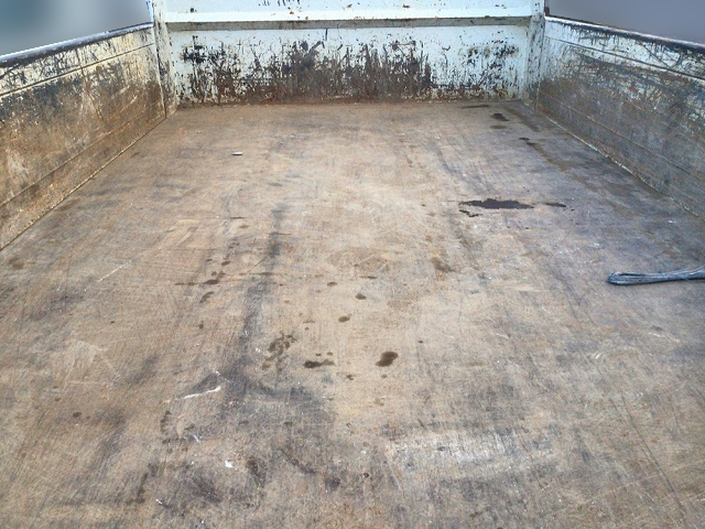 三菱ふそうキャンターダンプ小型（2t・3t）[写真09]