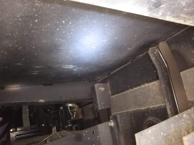 三菱ふそうキャンターダンプ小型（2t・3t）[写真08]