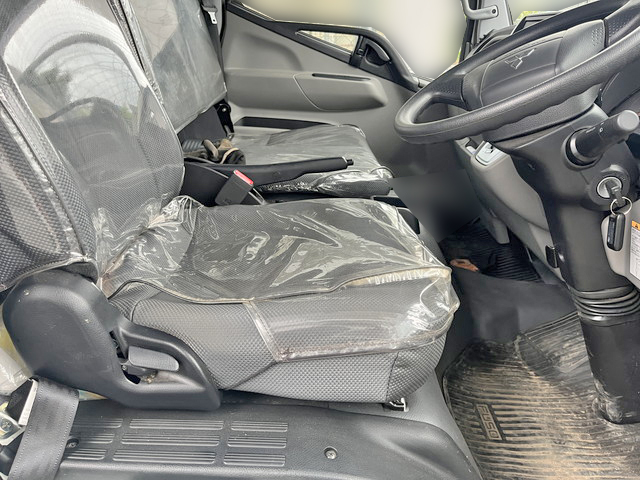 三菱ふそうキャンターローダーダンプ小型（2t・3t）[写真19]