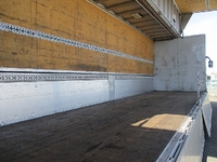 三菱ふそうスーパーグレートアルミウイング大型（10t）[写真04]