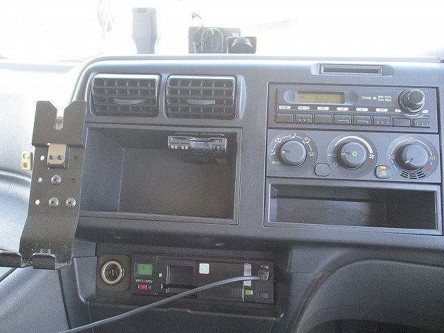 三菱ふそうスーパーグレートアルミウイング大型（10t）[写真09]