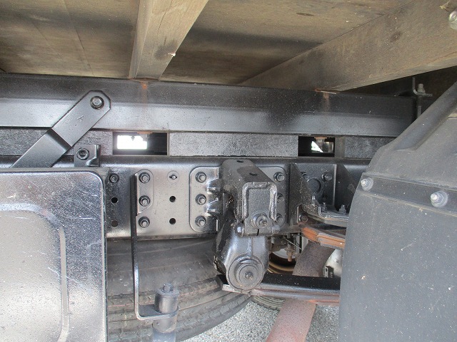 三菱ふそうキャンタークレーン4段小型（2t・3t）[写真07]