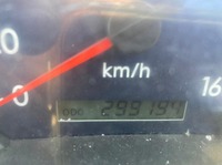 三菱ふそうキャンターアルミバン小型（2t・3t）[写真13]