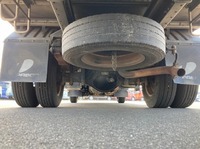 三菱ふそうキャンターアルミバン小型（2t・3t）[写真25]