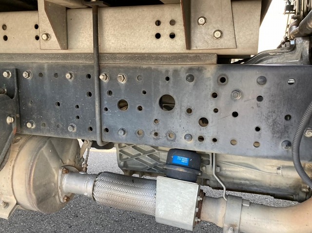 三菱ふそうキャンターアルミバン小型（2t・3t）[写真26]