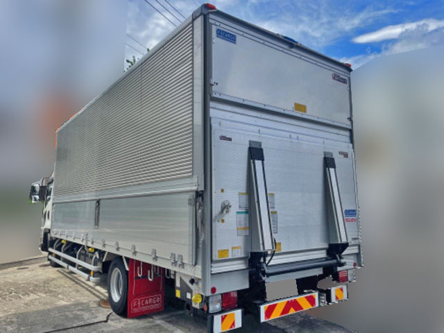 いすゞフォワードアルミウイング中型（4t）[写真02]