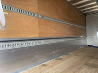 いすゞフォワードアルミウイング中型（4t）[写真09]