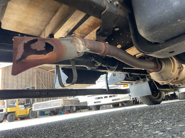 いすゞエルフ平ボディ小型（2t・3t）[写真18]