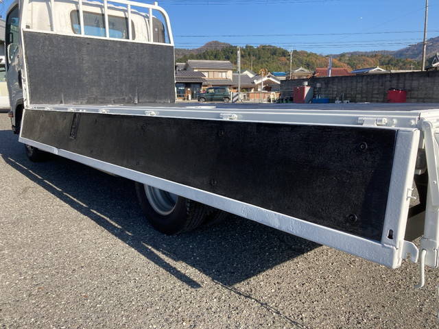 いすゞエルフ平ボディ小型（2t・3t）[写真07]