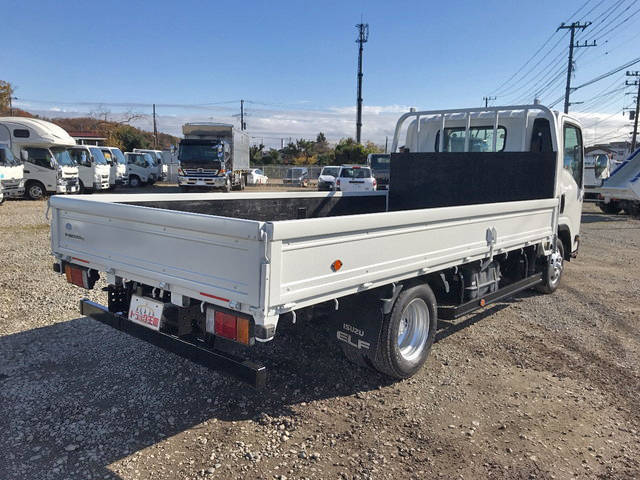 いすゞエルフ平ボディ小型（2t・3t）[写真02]