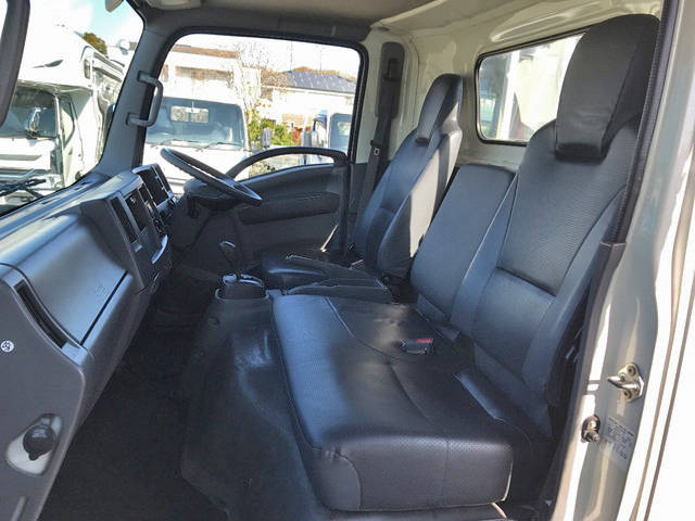 いすゞエルフ平ボディ小型（2t・3t）[写真24]