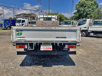 三菱ふそうキャンター平ボディ小型（2t・3t）[写真10]